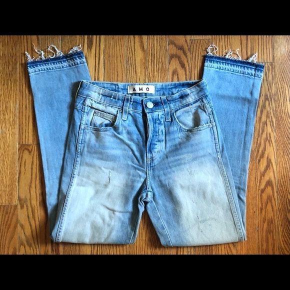 AMO Babe Sweet Cheeks Light Wash Blue Jeans Size 26 - Picture 2 of 9